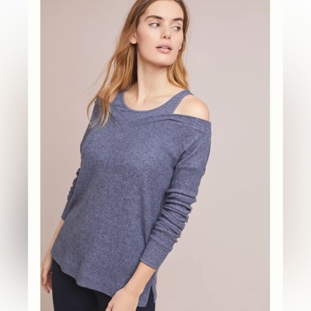 Anthropologie Saturday Sunday Cloud Fleece Cold Shoulder Sweater in Pink sz S